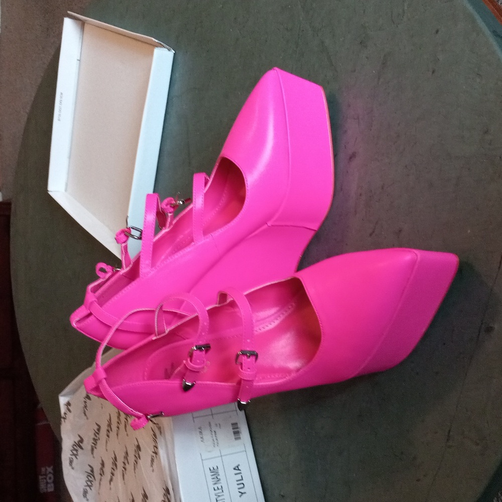 SOLDOUT & NEW, Fuchsia platform wedge Mixx Shuz heels, size 10.5 - Picture 8 of 9